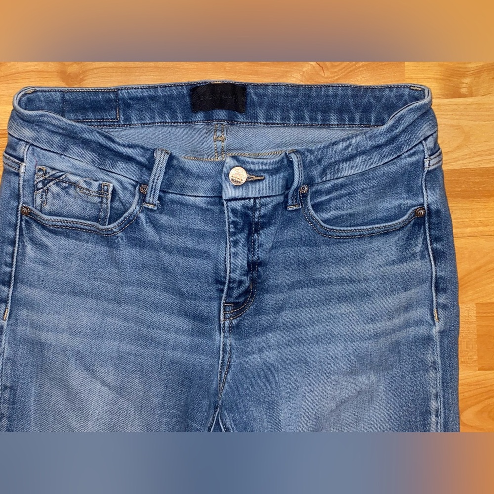 Woman’s Buckle Black Fit 53 Straight Jeans Size 30 x 30
